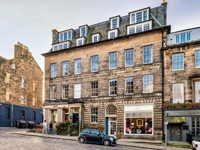 3 Bedroom Apartment For Sale In New Town, Edinburgh