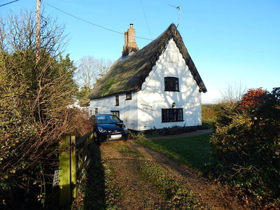3 Bedroom Cottage For Sale In Hempnall, Norwich