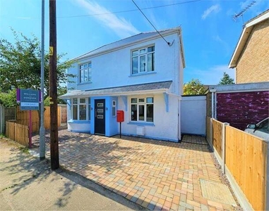 3 Bedroom Detached House For Sale In Hadleigh