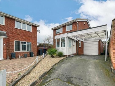 3 Bedroom Detached House For Sale In Tamworth, Warwickshire