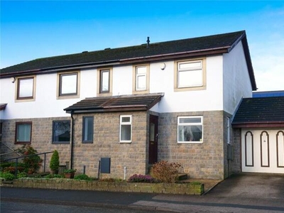 3 Bedroom End Of Terrace House For Sale In Shipley, West Yorkshire