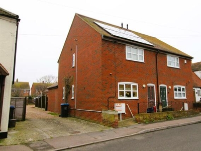 3 Bedroom Semi-detached House For Sale In Minster