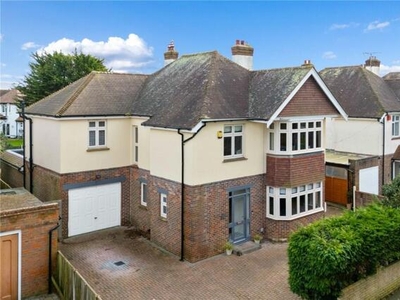 4 Bedroom Detached House For Sale In Aldwick, West Sussex