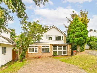 4 Bedroom Detached House For Sale In Bickley, Bromley