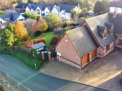 4 Bedroom Detached House For Sale In Desborough