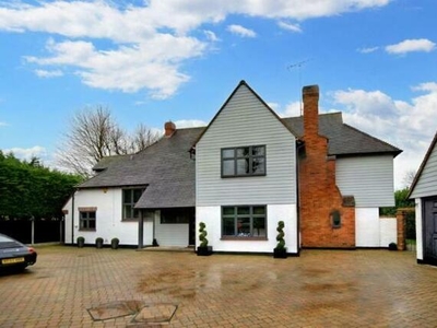 4 Bedroom Detached House For Sale In Shenfield, Brentwood