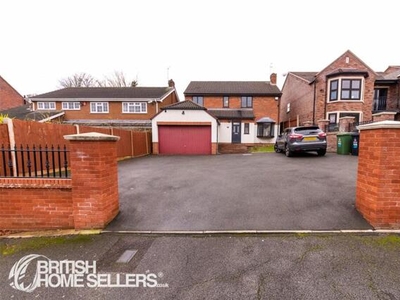4 Bedroom Detached House For Sale In Walsall, West Midlands