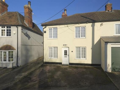 4 Bedroom Semi-detached House For Sale In 81 Shalmford Street