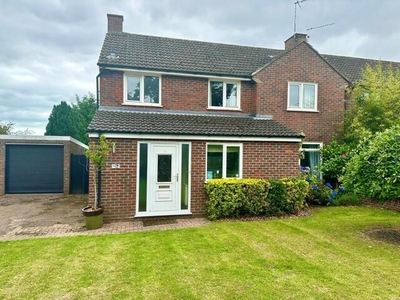 4 Bedroom Semi-detached House For Sale In Blundeston