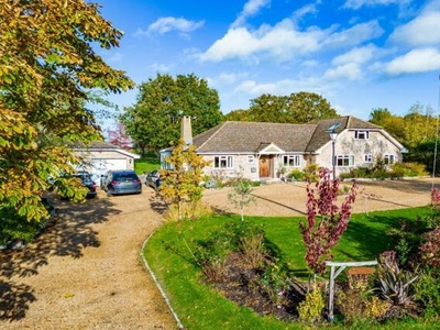 5 Bedroom Chalet For Sale In Horndon-on-the-hill