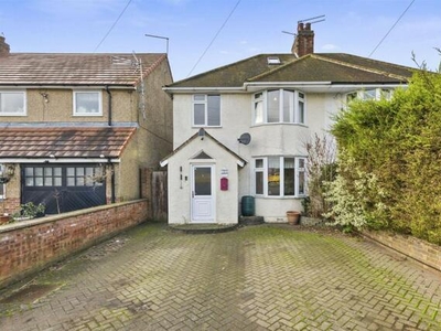 5 Bedroom Semi-detached House For Sale In Desborough