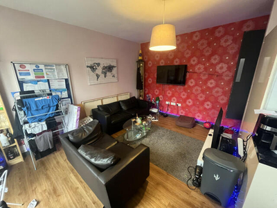 5 Bedroom Terraced House For Rent In Leeds, West Yorkshire