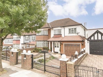 6 bedroom detached house for sale London, NW4 3EA