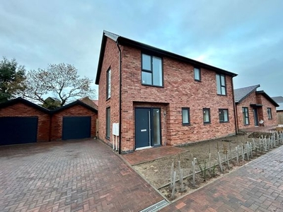 Detached house for sale in Common Lane, Harworth, Doncaster DN11
