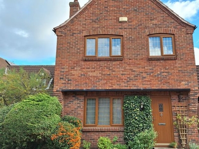Detached house for sale in Peakes Croft, Bawtry, Doncaster DN10