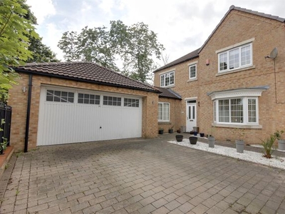 Detached house for sale in Scholars Drive, Hull HU5