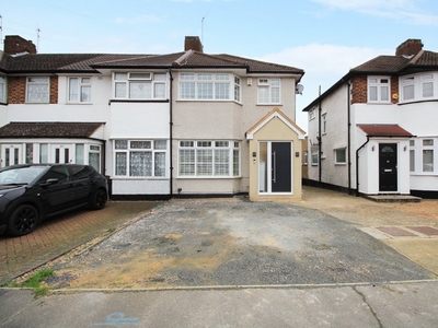 End Of Terrace House to rent - Glengall Road, Bexleyheath, DA7