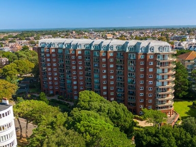 Flat for sale in 91 Manor Road, Bournemouth BH1