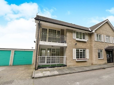 Flat for sale in Queen Margarets Road, Scarborough, North Yorkshire YO11