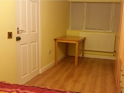 Room for rent in 5-bedroom house in St. Anns, Nottingham