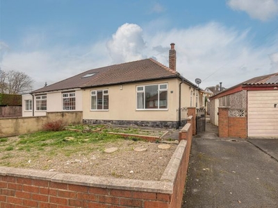 Bungalow to rent in Alandale Crescent, Garforth, Leeds LS25