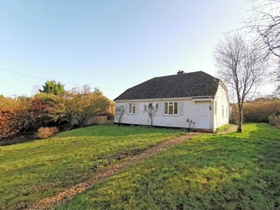 Bungalow to rent in Great Durnford, Salisbury SP4