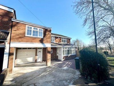 Detached house to rent in Buckfast Close, Coventry CV3