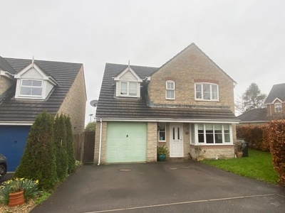 Detached house to rent in Simmons Close, Street BA16