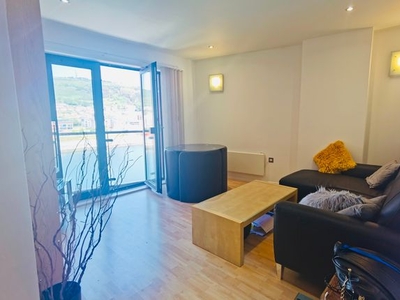 Flat to rent in Apartment, South Quay, Kings Road, Swansea SA1