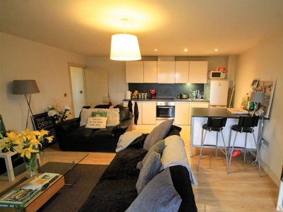 Flat to rent in The Waterquarter, Galleon Way, Cardiff Bay CF10