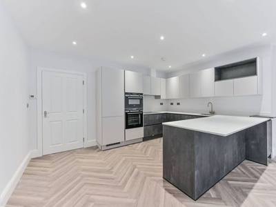 Property for sale in Kingswood Lane, Purley CR6