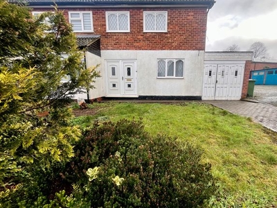 Property to rent in St. Pauls Crescent, Coleshill, Birmingham B46