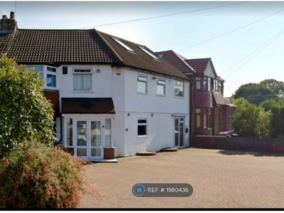 Room to rent in Wellsford Avenue, Solihull B92