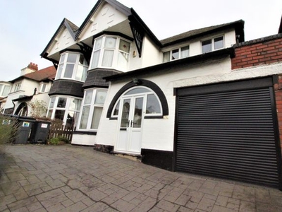 Semi-detached house to rent in Rotton Park Road, Edgbaston, Birmingham B16