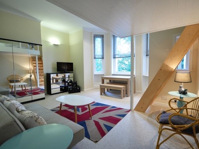 Studio to rent in Flat 10, Gainsborough, 1 Durley Gardens, Bournemouth, Dorset BH2