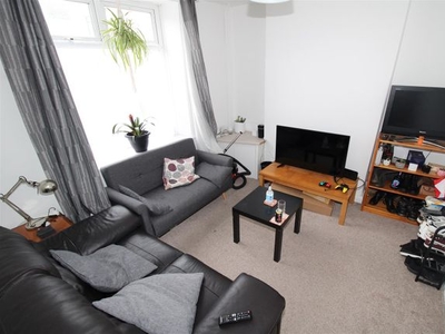 Terraced house to rent in Collins Terrace, Treforest, Pontypridd CF37