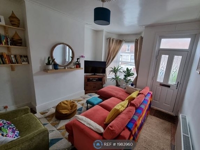 Terraced house to rent in Empire Road, Sheffield S7