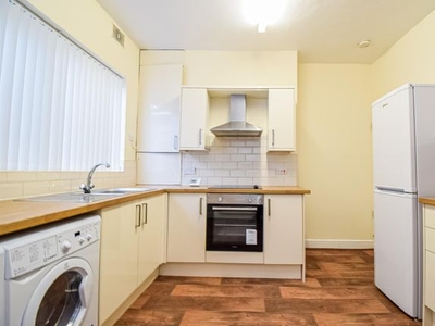 Terraced house to rent in St Catherine Street, Wakefield WF1