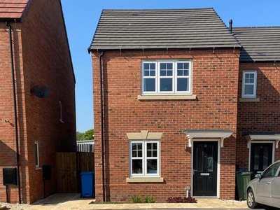 Town house to rent in Linby Drive, Harworth, Doncaster DN11