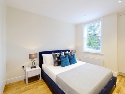 1 bedroom property to let in Hamlet Gardens Kings Street London W6 0SP