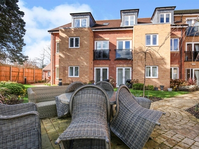1 Bedroom Retirement Apartment For Sale in Leicester,