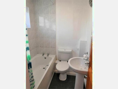 1 Bedroom Terraced House To Rent