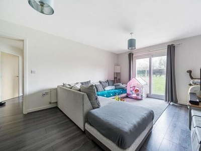 2 Bedroom Apartment Redhill Surrey