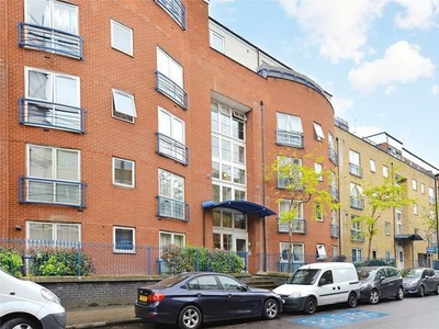 2 bedroom flat to rent Poplar, East India Dock, Blackwall Way, E14 0BG