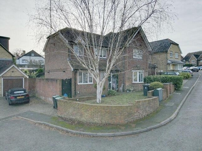 4 Bedroom Detached House For Sale In Woodford Green, Essex
