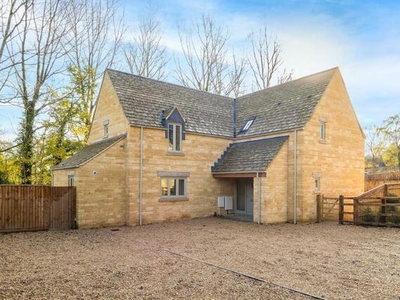 4 Bedroom House Kemble Gloucestershire