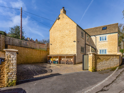 4 bedroom property for sale in South Woodchester, Stroud, GL5