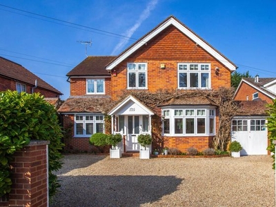 5 bedroom detached house for sale Reading, RG4 8TS