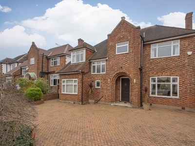 5 bedroom property to let in Orchard Rise Kingston upon Thames KT2
