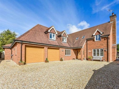 6 Bedroom House Andover Hampshire